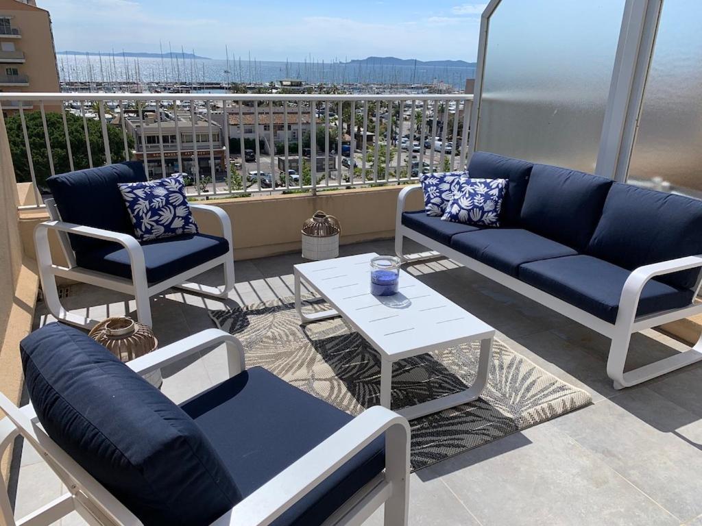 Apartment L'effet Mer, Duplex Sur Le Port Avec Ses 2 Terrasses Vue Hyères